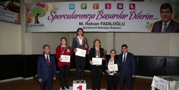 Şehitkamil’de Peçiç Turnuvasının Şampiyonlari Belli Oldu