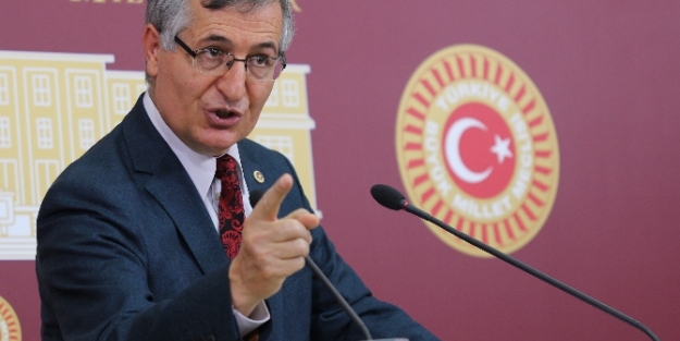 Özcan Yeniçeri HDP'yi topa tuttu