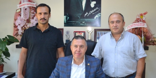 Çerkezköy Kent Konseyi Tiyatroseverleri Tiyatro Grubuna Bekliyor