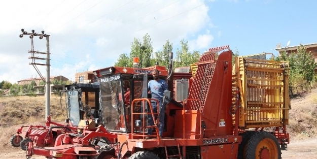 Pancar Söküm Makineleri Göz Kamaştırdı