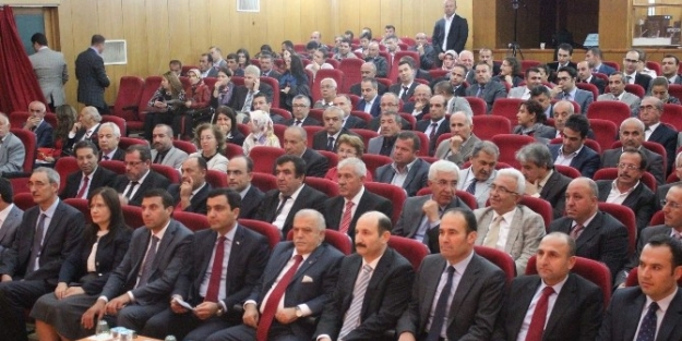 Şehir Kimliği Çaliştayi Tanıtım Toplantısı Kırşehir’de Başladı