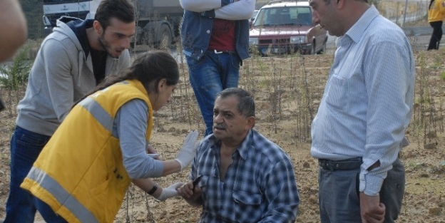 Otomobil Refüje Çikti: 1 Yaralı