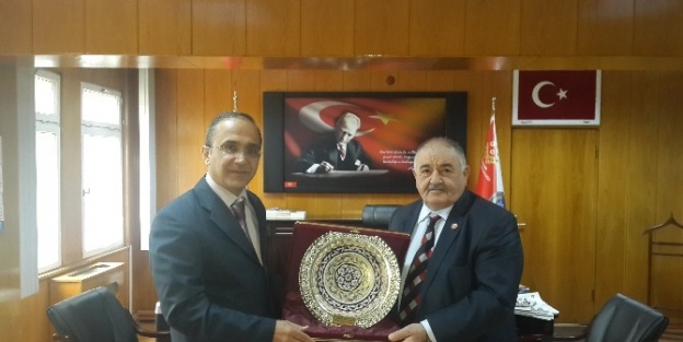 Ankara Erzincanlılar Kalkınma Ve Sosyal Yardımlaşma Derneğinden Erzincan İl Emniyet Müdürü Doğan İnce’ye Ziyaret