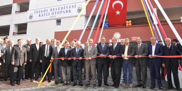 Katlı otopark ve iş merkezi hizmete açıldı