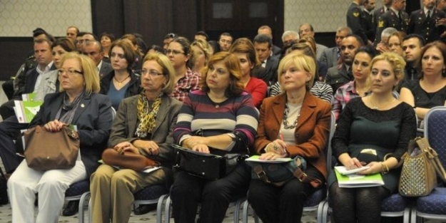 Edirne’de, ’kadına Yönelik Aile İçi Şiddetin Önlenmesi Projesi’ Konferansı Düzenlendi