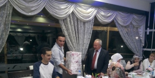 Müdür Hüseyin Çapar’dan Pazarlar’a Veda