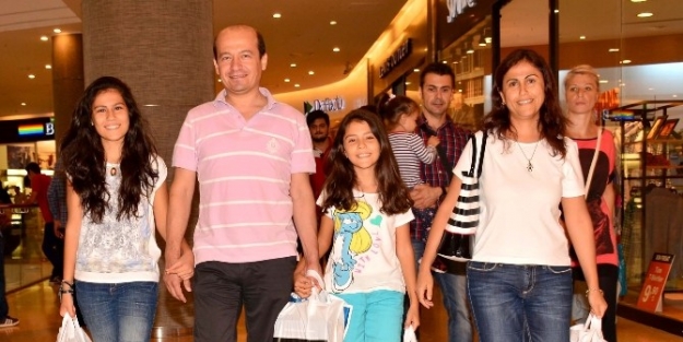 Adana Optimum’da "aile Boyu" Mutluluk