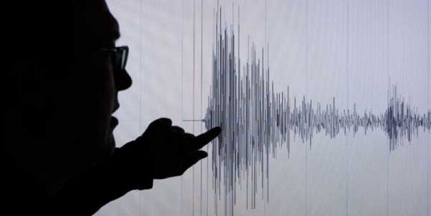 Akdeniz'de peş peşe deprem