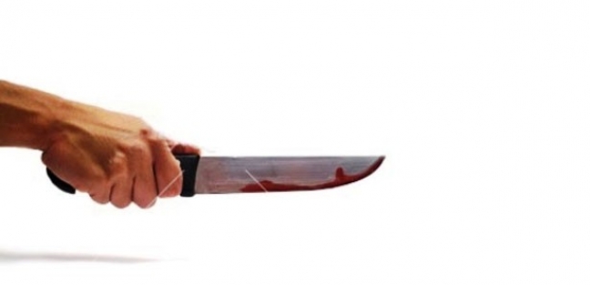 Bıçakla ev basınca gözaltına alındılar!