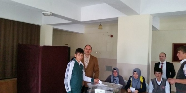 Pasinler Aih Lisesi Meclis Seçimi Yaptı