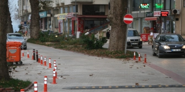 Akçakoca’da Çinar Caddesi İki Yönlü Trafiğe Açılıyor