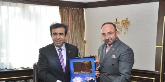 Üzülmez, Vali Güzeloğlu’nu Ziyaret Etti