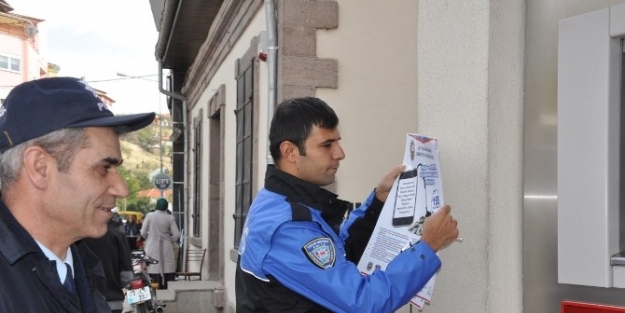 Sandıklı’da Polis Vatandaşları Dolandırıcılığa Karşı Uyardı