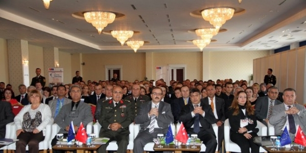 Tekirdağ’da ’kadına Yönelik Aile İçi Şiddetin Önlenmesi Projesi’ Konferansı Düzenlendi