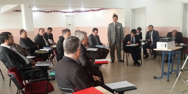 Emet’te İmamlara Hizmet İçi Eğitim