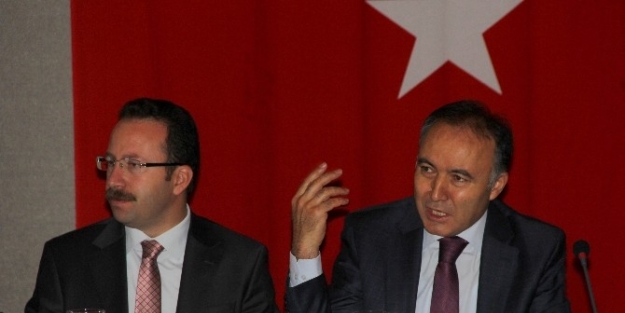 Vali Altıparmak, Gazetecilerle Kent Gündemini İstişare Etti