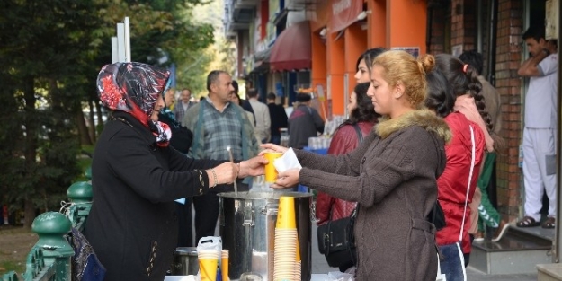 Tepebaşı’ndan Öğrencilere Sabah Çorbasi