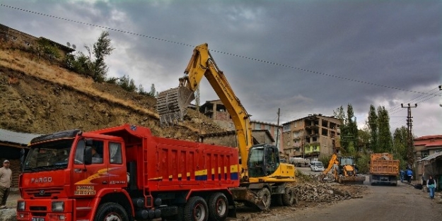 Kardeşlik Projesi Hakkari’ye Yarıyor!