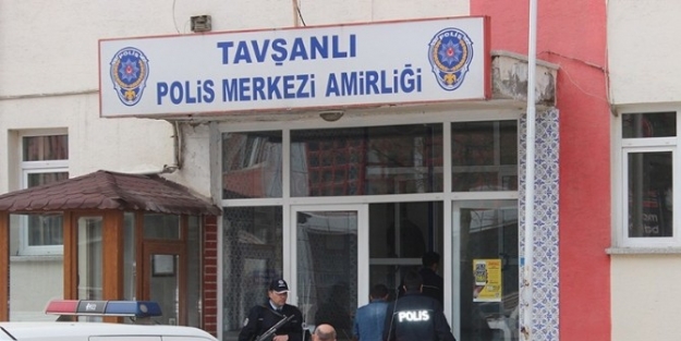 Tavşanlı’da Dolandırıcı Suçüstü Yakalandı