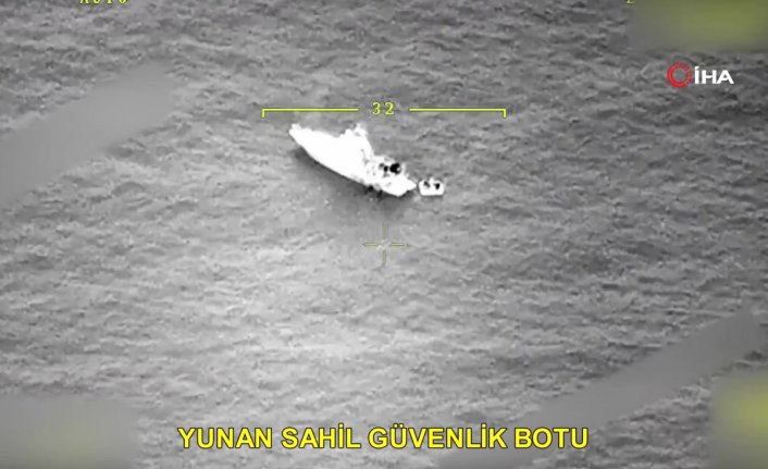 Yunanistan'ın geri itti göçmenleri Sahil Güvenlik Komutanlığı kurtardı