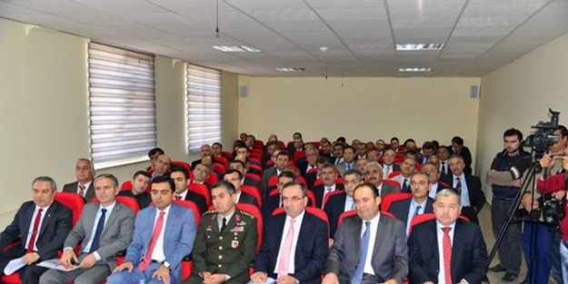 Ahi Baba Bahamettin Öztürk Rektör Kudret Saylama Sert Çikti