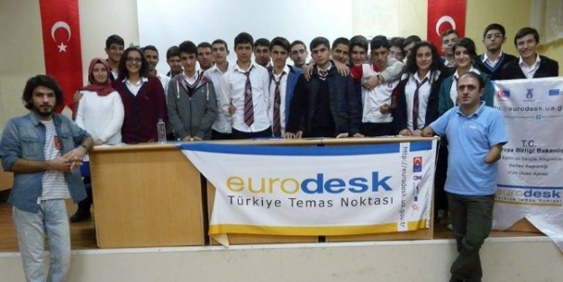 Gençlere Avrupa Anlatılıyor