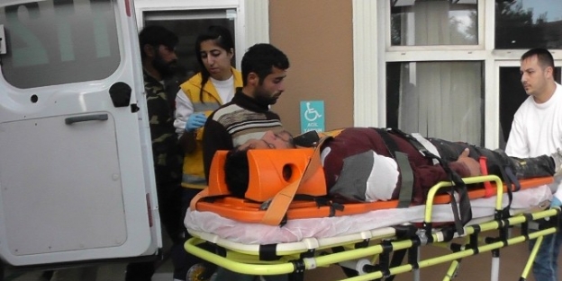 Yüksek Gerilim Hattı Direğinden Düşen İşçi Yaralandı