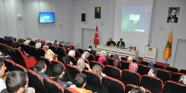 Nkü İlahiyat Fakültesi’nde Oryantasyon Programı Gerçekleştirildi