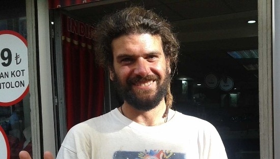 Barış İçin Dünyayı Geziyor