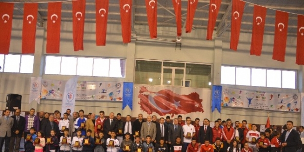 Amatör Spor Haftasına Coşkulu Kutlama