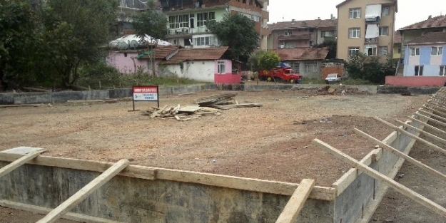 Yenidoğan’a Futbol Sahası