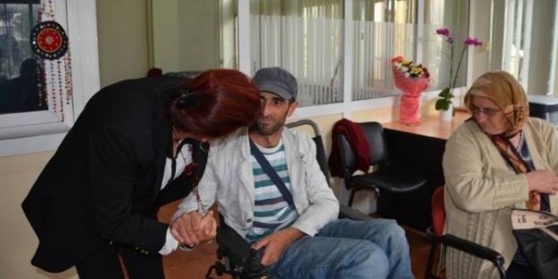 Süleymanpaşa Belediyesinden Engelli Vatandaşa Akülü Araba