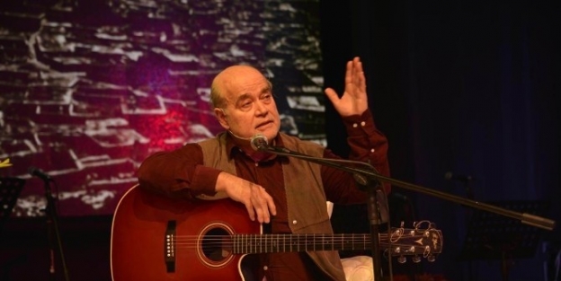 Vedat Sakman Meram’da Hayranlarıyla Buluştu