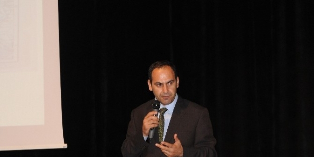 Kilis’te “değişen Ortadoğu Dengelerinde Türkiye’nin Rolü” Konferansı