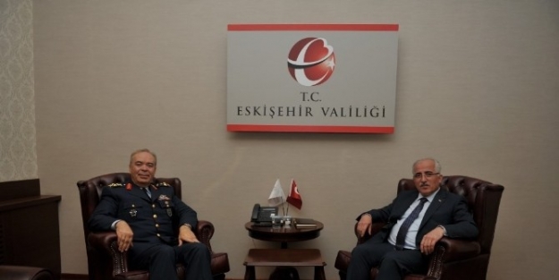 Orgeneral Ünal’dan Vali Tuna’ya Nezaket Ziyareti