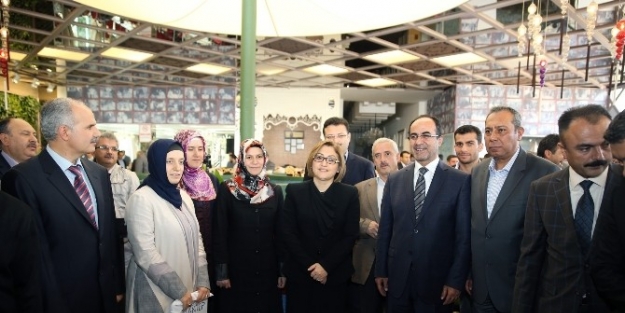 Şahin: "din Görevlilerine Çok Büyük Görevler Düşüyor"