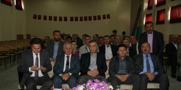 Sungurlu’da ’cami Ve Gençlik’ Konulu Konferans Düzenlendi