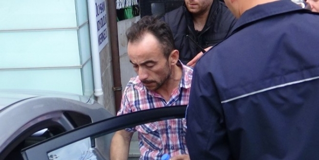 Eşi Terk Edince Çatiya Çikti