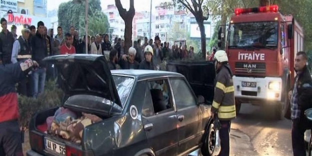 Suriyeli Ailenin İçinde Yaşadığı Araç Yandı