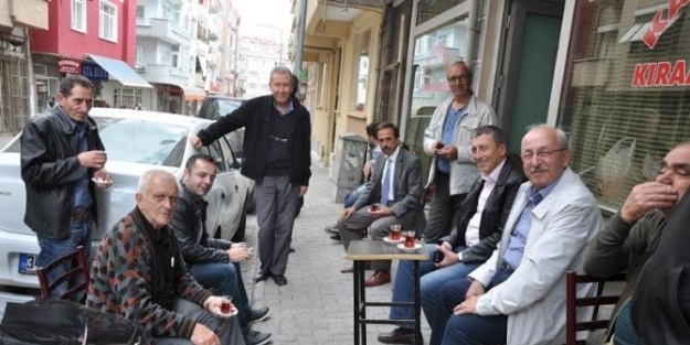 Başkan Albayrak Yeni Sanayi Ve Yavuz Mahallesinde Esnaf Ve  Vatandaşlarla Sohbet Etti