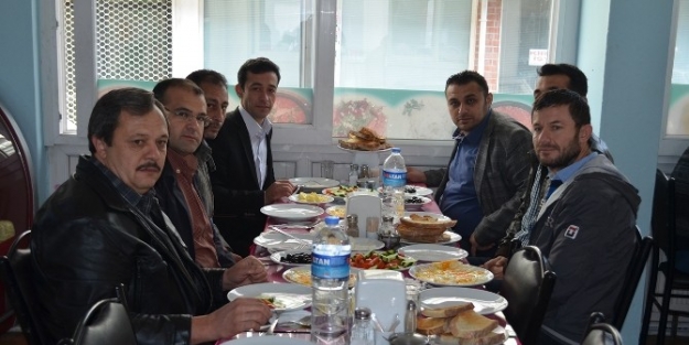 Yakup Yılmaz Ülkü Ocakları İle Kahvaltıda Buluştu