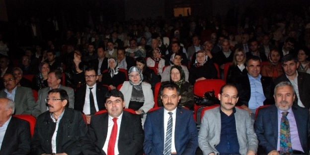 Uşak Ak Parti’de Delege Seçimi Yapıldı