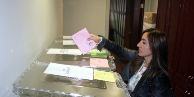 Gaziantep Barosunda Avukatlar Sandık Başına Gitti