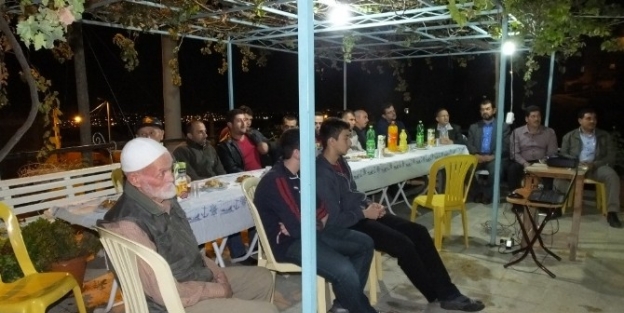 Burhaniye’de Gençlerle Camiler  Ve Din Görevlileri Haftası