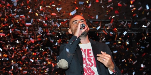 Toygar Işikli Manisa’yı Coşturdu