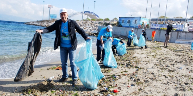 Mudanya'da denizden çıkanlar hayrete düşürdü