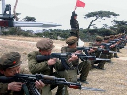 Güney ve Kuzey Kore karşılıklı ateş açtı!