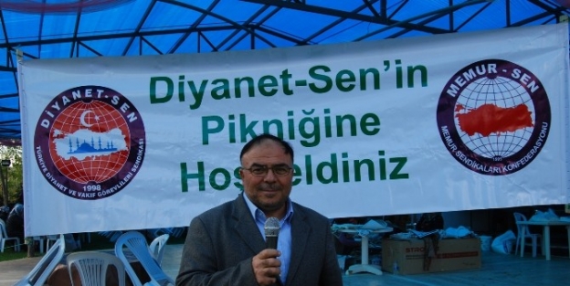 Kula’da Diyanet-sen Üyeleri Piknikte Buluştu