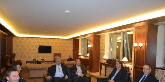 Çerkezköy Kaymakamı Kubilay, İngilizce Kursunu Dolaştı