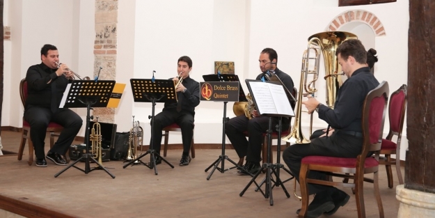 Dolce Brass Quintet beşlisi Gölyazı'da